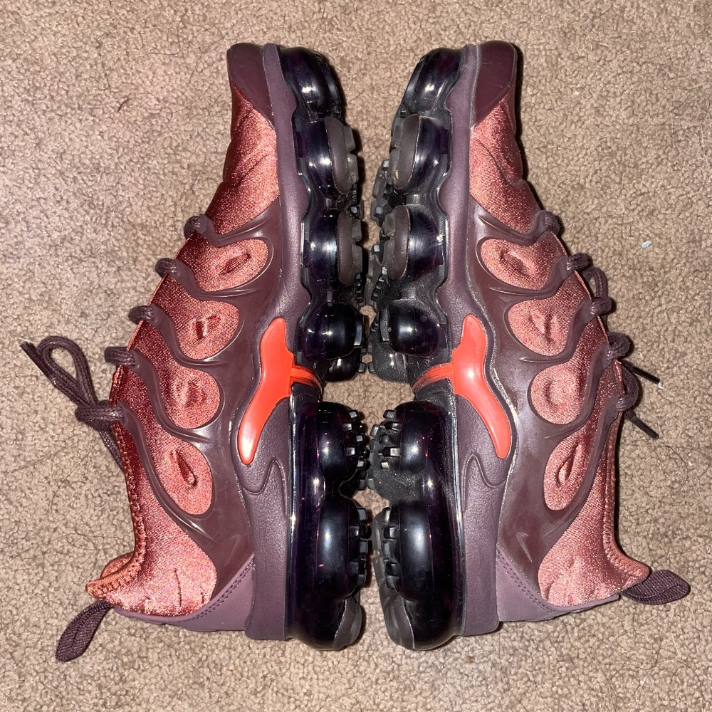 Shoe